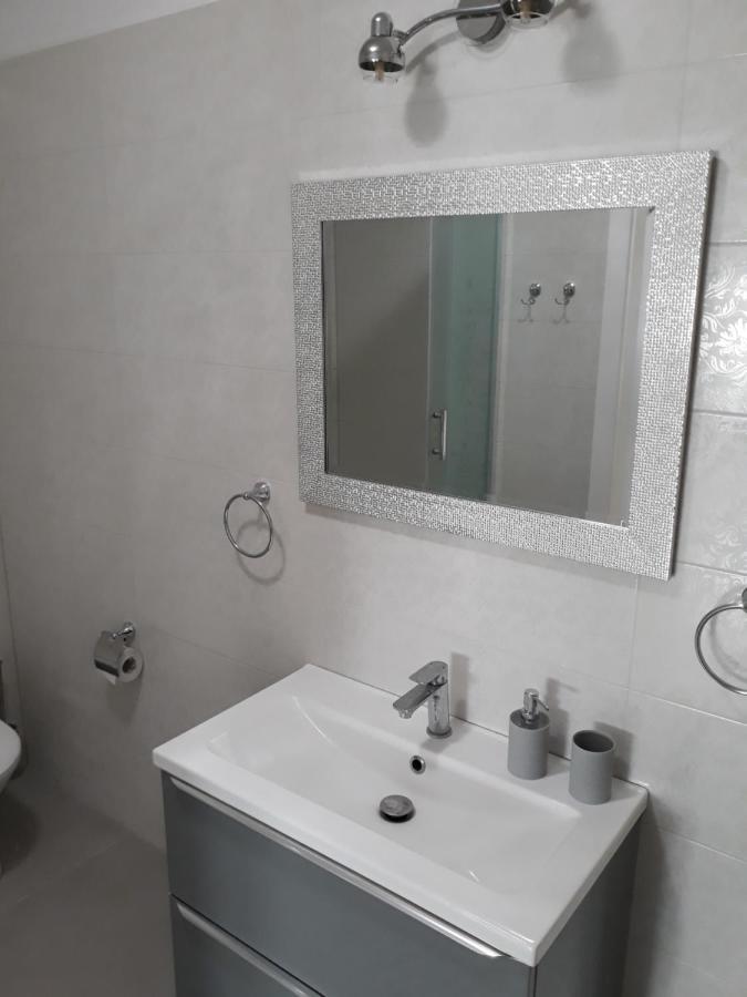 Apartamento Apartament Wika Wieliczka Exterior foto